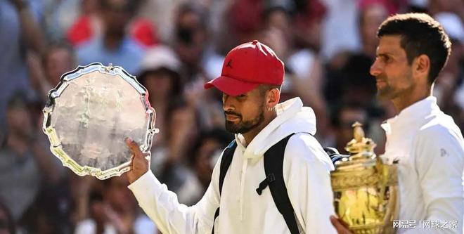 意大利网球队逆转英国网球队,克耶高斯爆发神勇的简单介绍 意大利网球队逆转英国网球队,克耶高斯爆发神勇的简单介绍