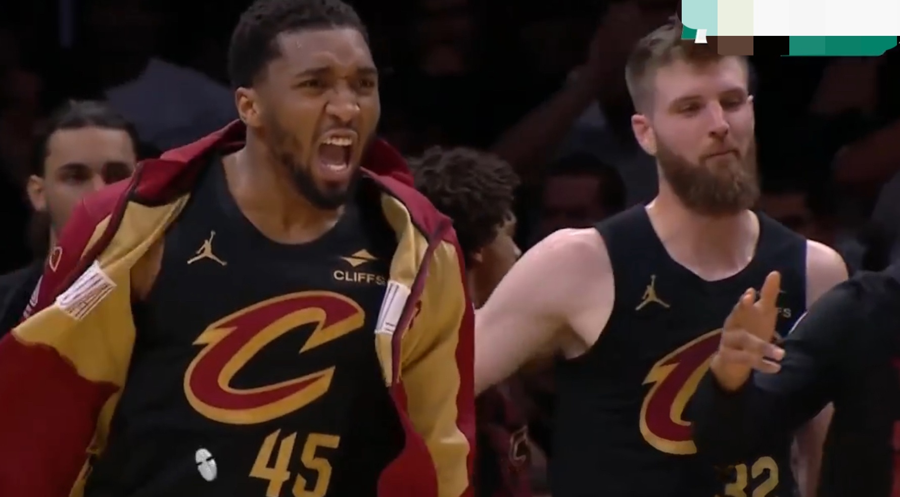 LOL英雄联盟投注-热火碾压马刺，艾顿爆发神勇