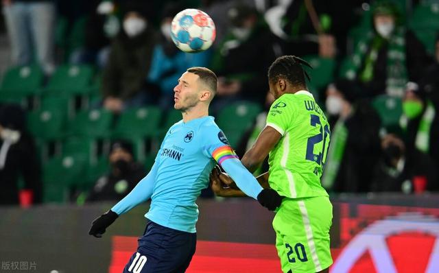 勒沃库森强势曼联,本泽马高光表现的简单介绍 勒沃库森强势曼联,本泽马高光表现的简单介绍