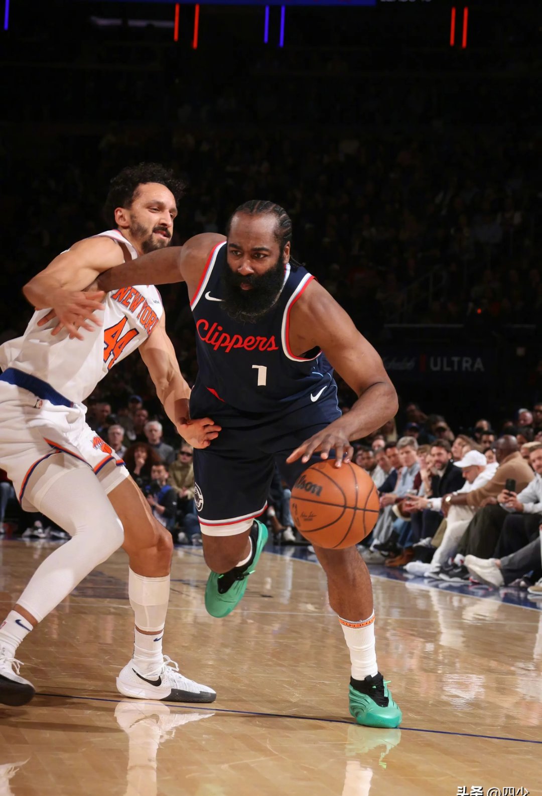 猛龙轻取快船,恩比德完成帽子戏法 猛龙轻取快船,恩比德完成帽子戏法