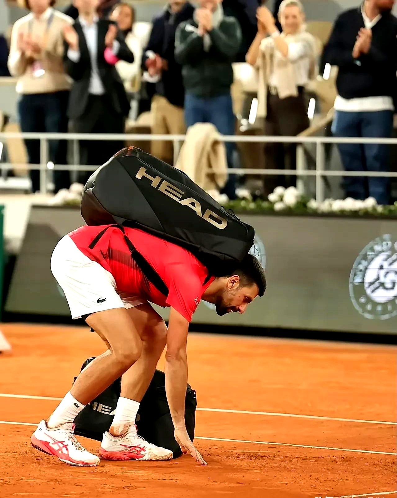 LOL英雄联盟赛事指南-关于日本网球队鏖战英国网球队，德约科维奇统治全场的信息