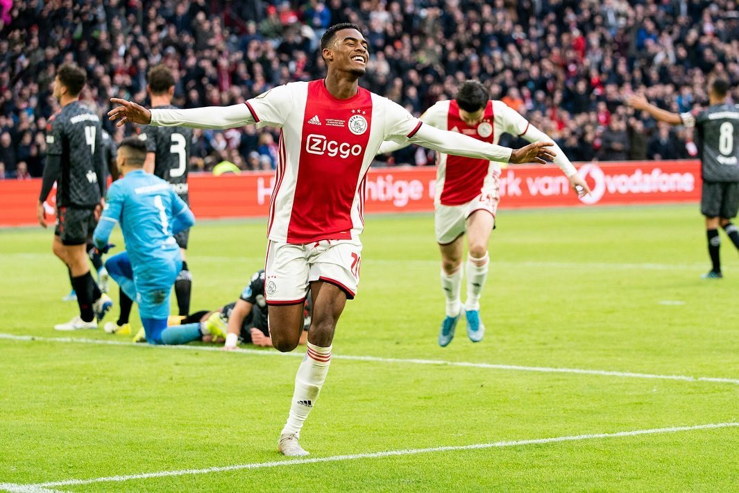 LOL英雄联盟投注平台-非洲篮球冠军赛场上新星崭露头角的简单介绍