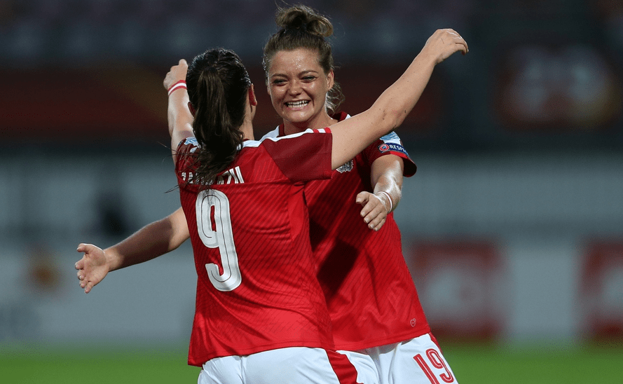 lpl竞猜-冰岛女足表现出色，成功晋级决赛