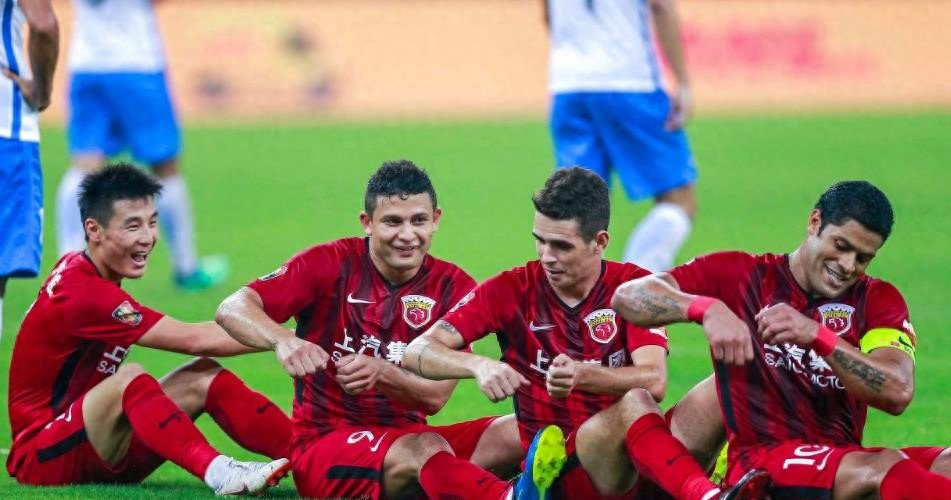 上港球员配合默契,客场三分如流水的简单介绍 上港球员配合默契,客场三分如流水的简单介绍