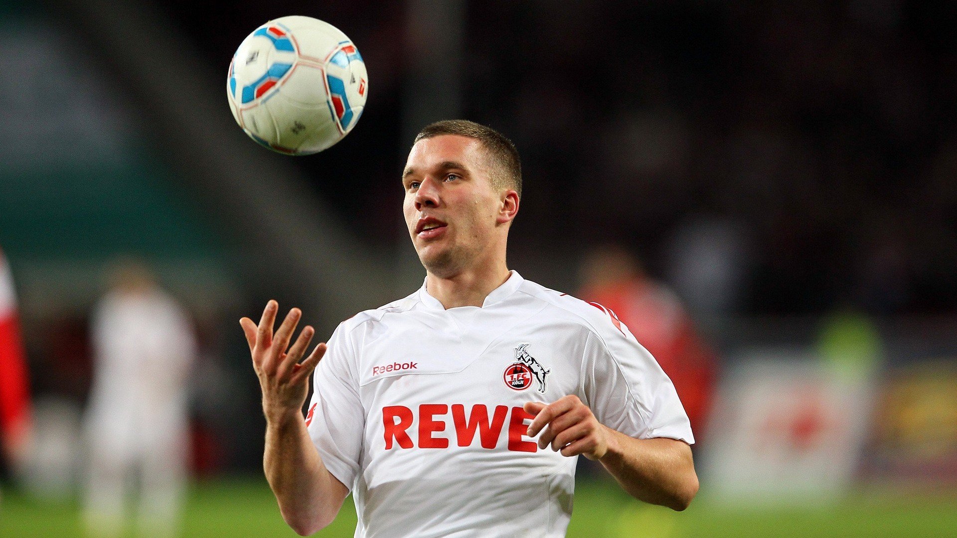 lol竞猜-西甲国家德比之夜，莫兰特舞台越大越强